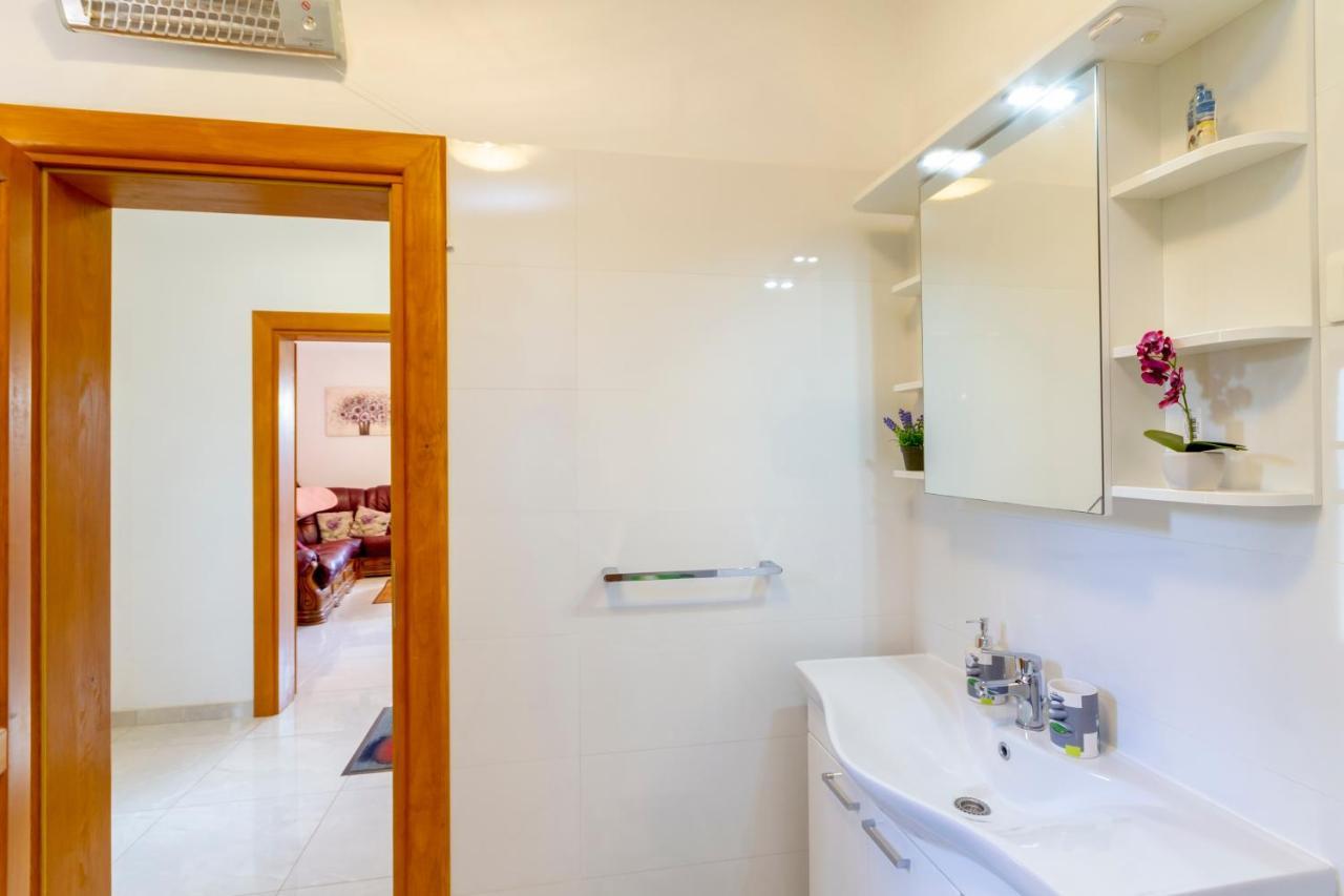 באלה Magic Holiday Apartment מראה חיצוני תמונה