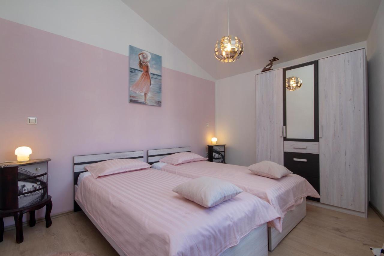באלה Magic Holiday Apartment מראה חיצוני תמונה